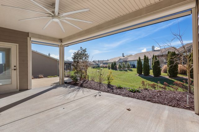 1027 Coffee Rdg, Spring Hill, TN 37174