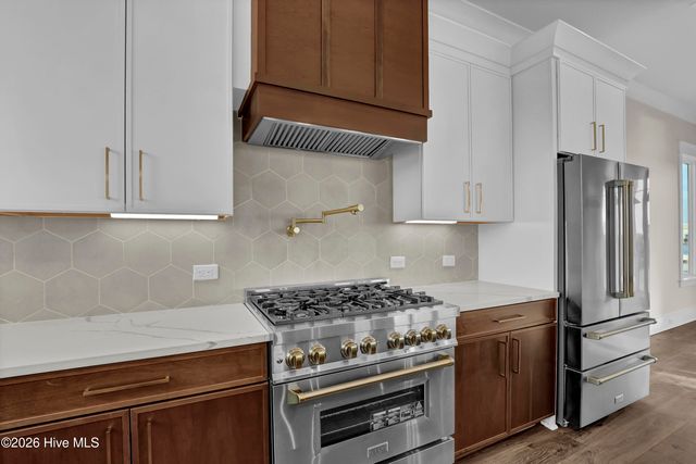 113 Diamond Pt Court, Surf City, NC 28445