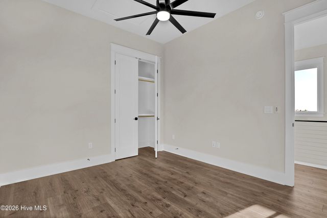 113 Diamond Pt Court, Surf City, NC 28445