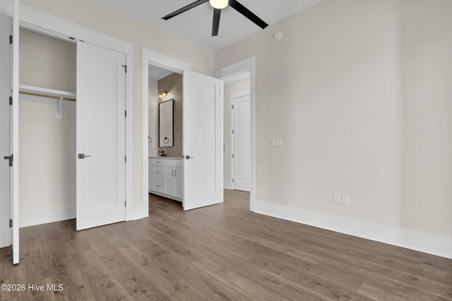 113 Diamond Pt Court, Surf City, NC 28445