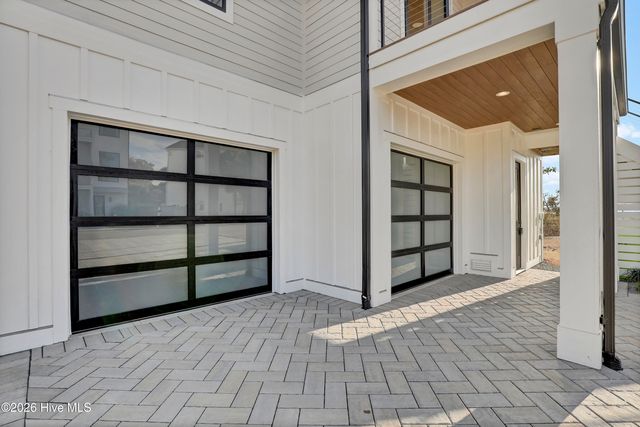 113 Diamond Pt Court, Surf City, NC 28445