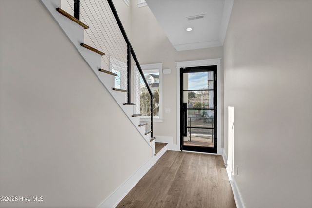 113 Diamond Pt Court, Surf City, NC 28445