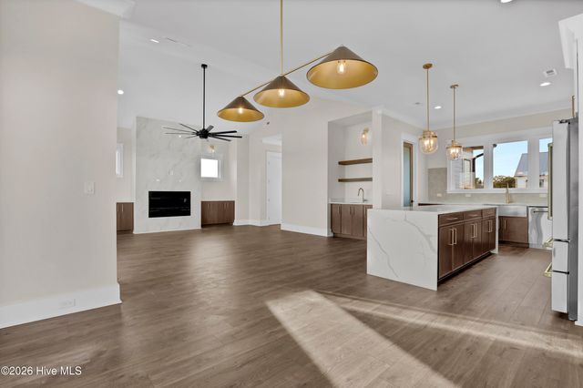 113 Diamond Pt Court, Surf City, NC 28445