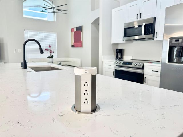 2212 MALLORY CIRCLE, Haines City, FL 33844