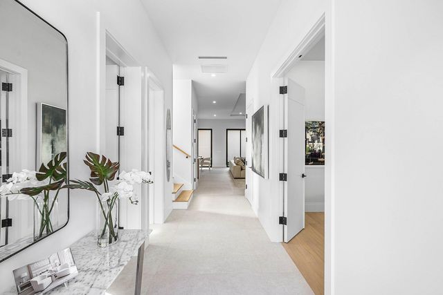 222 SE 5th Street, Delray Beach, FL 33483