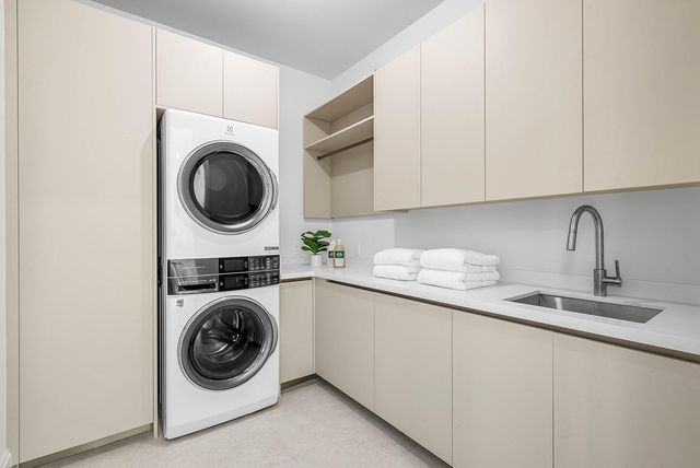 222 SE 5th Street, Delray Beach, FL 33483