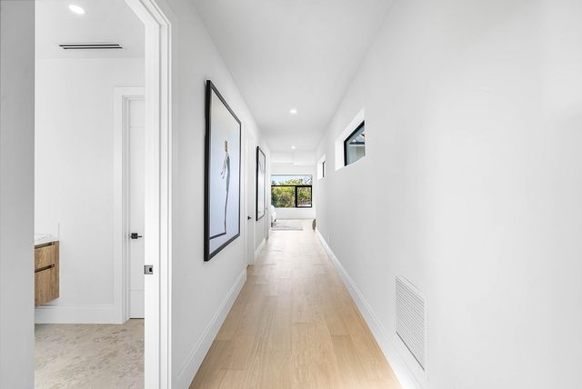 222 SE 5th Street, Delray Beach, FL 33483