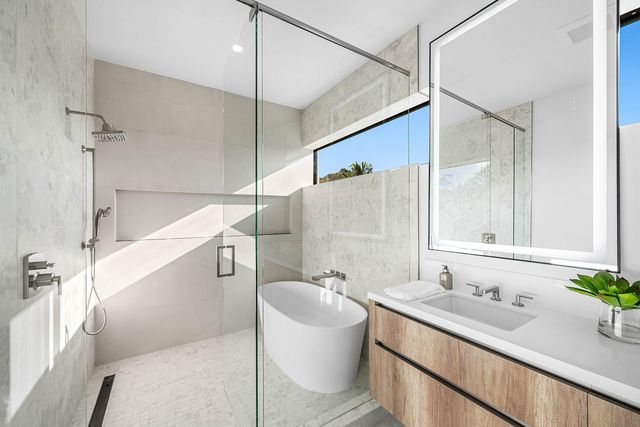 222 SE 5th Street, Delray Beach, FL 33483