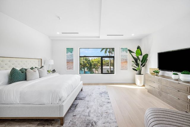 222 SE 5th Street, Delray Beach, FL 33483