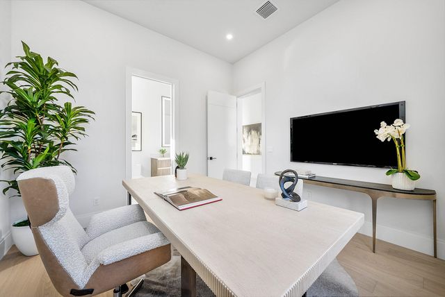 222 SE 5th Street, Delray Beach, FL 33483