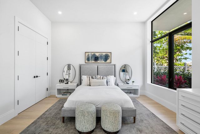 222 SE 5th Street, Delray Beach, FL 33483