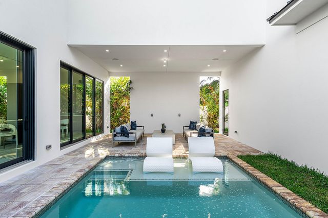 222 SE 5th Street, Delray Beach, FL 33483