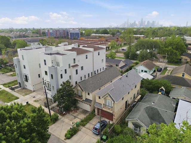 1007 Kern Street, Houston, TX 77009