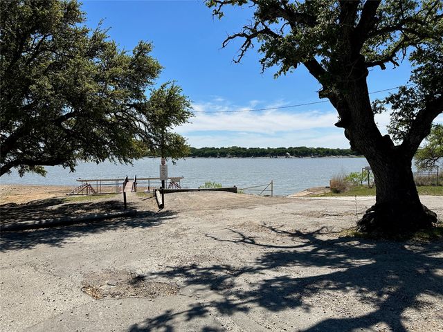 4561 Iroquois Drive, May, TX 76857
