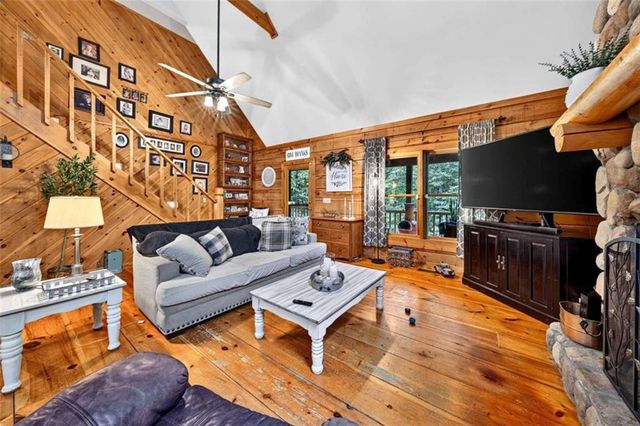 170 Oak Ridge Trail, Ellijay, GA 30536