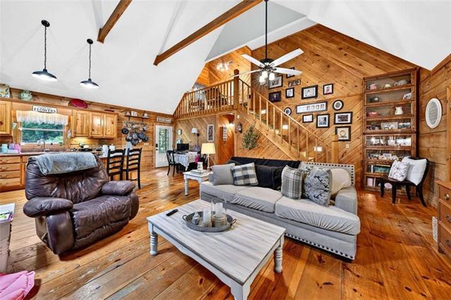 170 Oak Ridge Trail, Ellijay, GA 30536