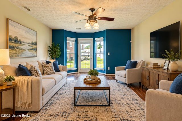 8821 Stony Falls Way, Jeffersontown, KY 40299