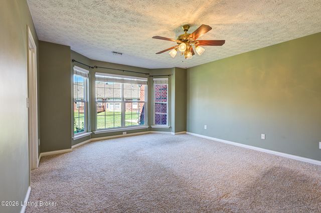 8821 Stony Falls Way, Jeffersontown, KY 40299