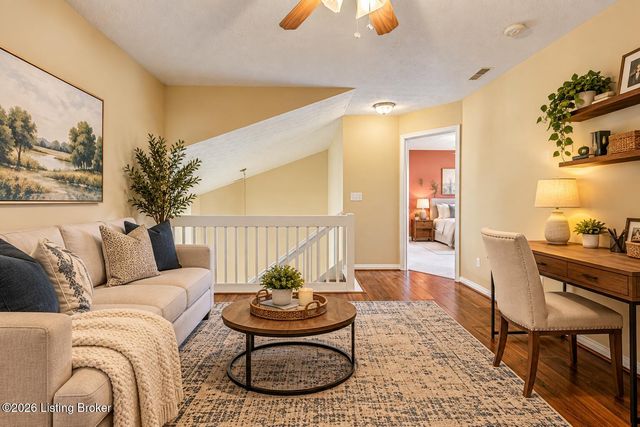 8821 Stony Falls Way, Jeffersontown, KY 40299