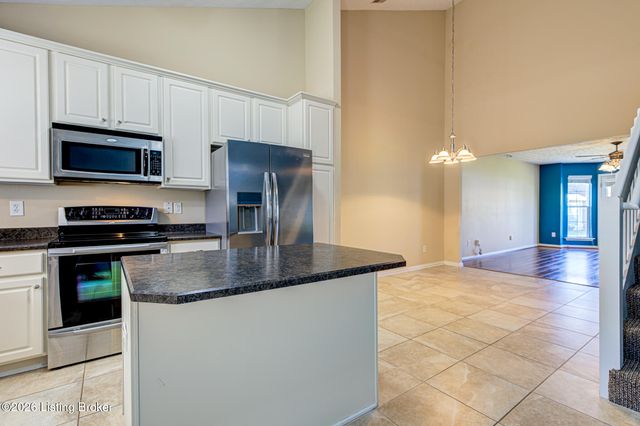 8821 Stony Falls Way, Jeffersontown, KY 40299