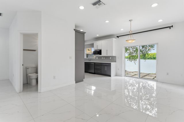5056 SW 141st Avenue, Miramar, FL 33027