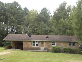 220 N Richardson Road, Siler City, NC 27344