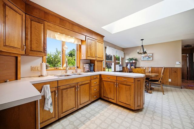 24 Doane Terrace, South Hadley, MA 01075