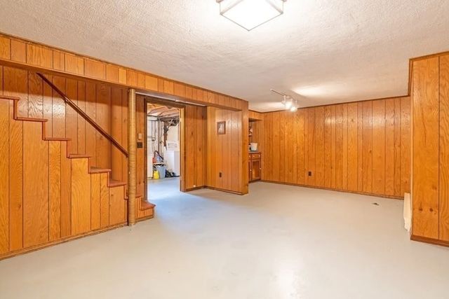 24 Doane Terrace, South Hadley, MA 01075