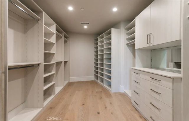 76 Hillcrest Lane, Newport Beach, CA 92660