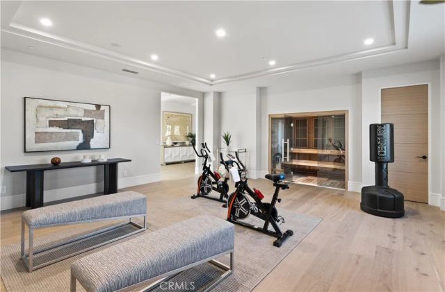 76 Hillcrest Lane, Newport Beach, CA 92660