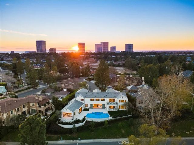 76 Hillcrest Lane, Newport Beach, CA 92660