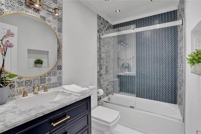 2363 SE 15th Street, Pompano Beach, FL 33062