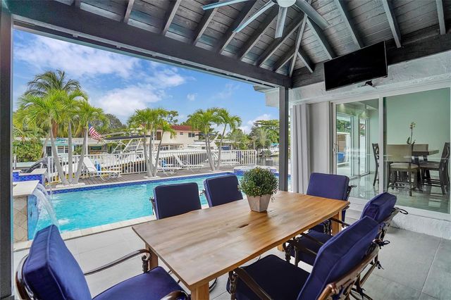 2363 SE 15th Street, Pompano Beach, FL 33062