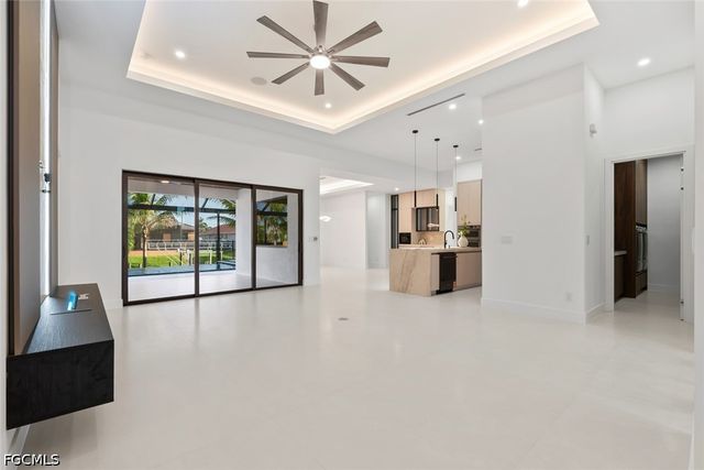 2509 SW 28th TER, Cape Coral, FL 33914