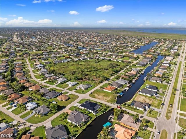 2509 SW 28th TER, Cape Coral, FL 33914