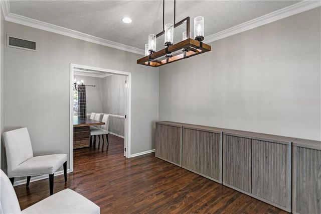 5255 W 129TH Terrace, Leawood, KS 66209