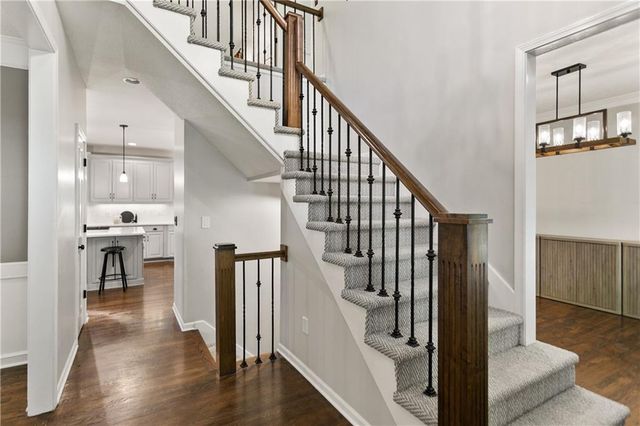5255 W 129TH Terrace, Leawood, KS 66209