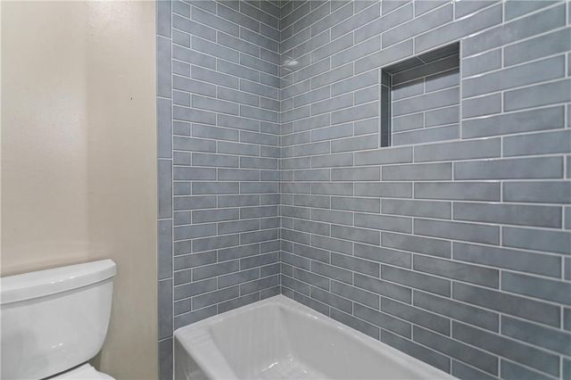 5255 W 129TH Terrace, Leawood, KS 66209