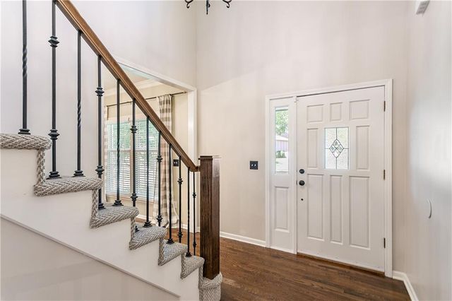 5255 W 129TH Terrace, Leawood, KS 66209