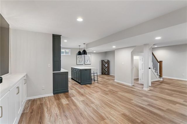 5255 W 129TH Terrace, Leawood, KS 66209