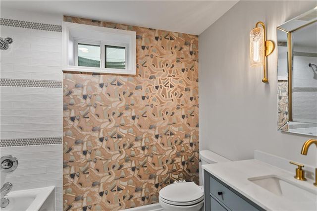 5255 W 129TH Terrace, Leawood, KS 66209