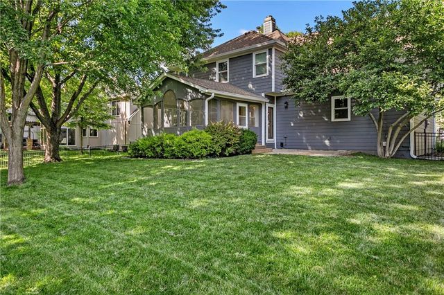 5255 W 129TH Terrace, Leawood, KS 66209