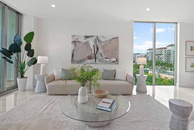 475 E Royal Palm Road 506, Boca Raton, FL 33432