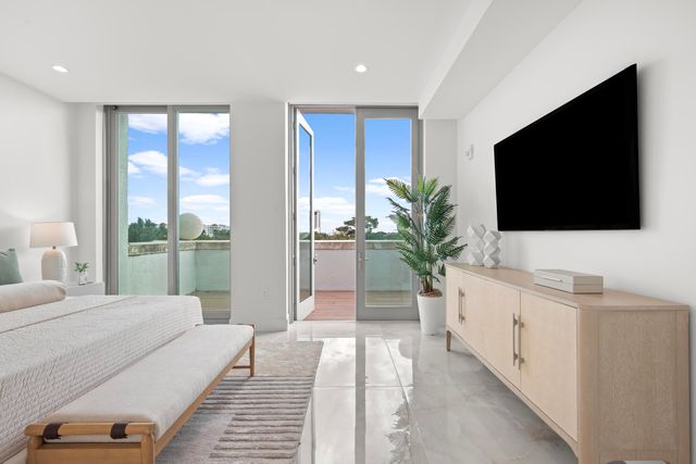 475 E Royal Palm Road 506, Boca Raton, FL 33432