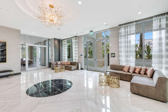 475 E Royal Palm Road 506, Boca Raton, FL 33432