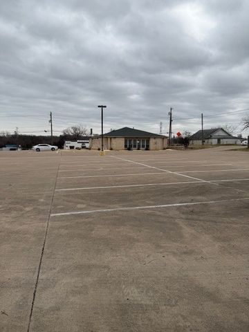 201 N Broadway Street, Joshua, TX 76058