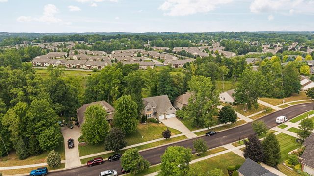 8243 Heathertree Lane, Brighton, MI 48116