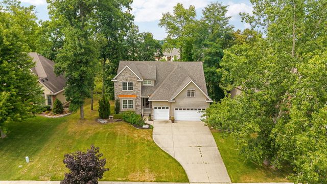 8243 Heathertree Lane, Brighton, MI 48116