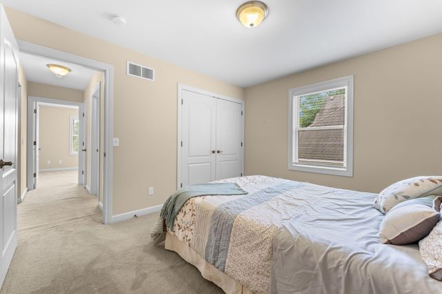 8243 Heathertree Lane, Brighton, MI 48116