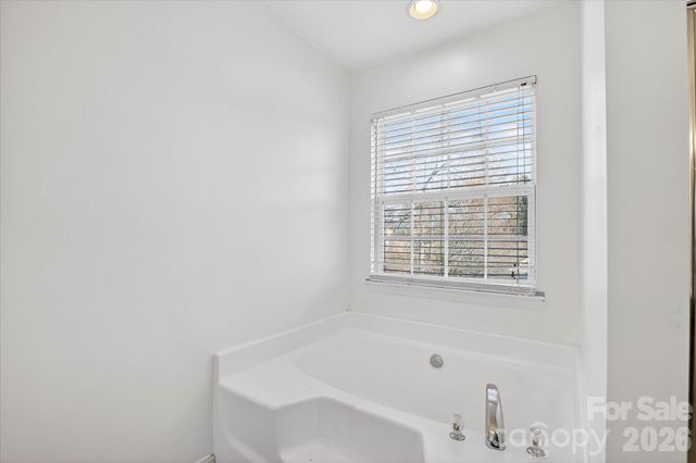 4913 Summerside Drive, Lake Wylie, SC 29710